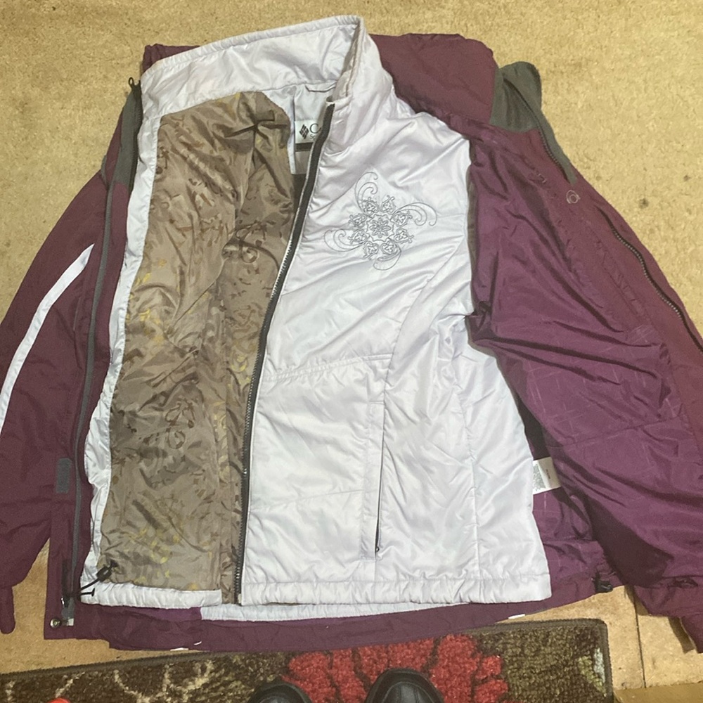 Women’s Columbia ski coat